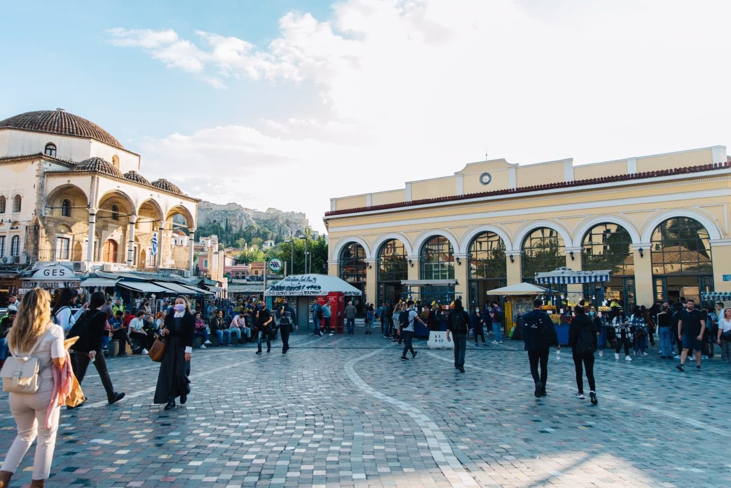 Monastiraki antiques hunt with a local guide